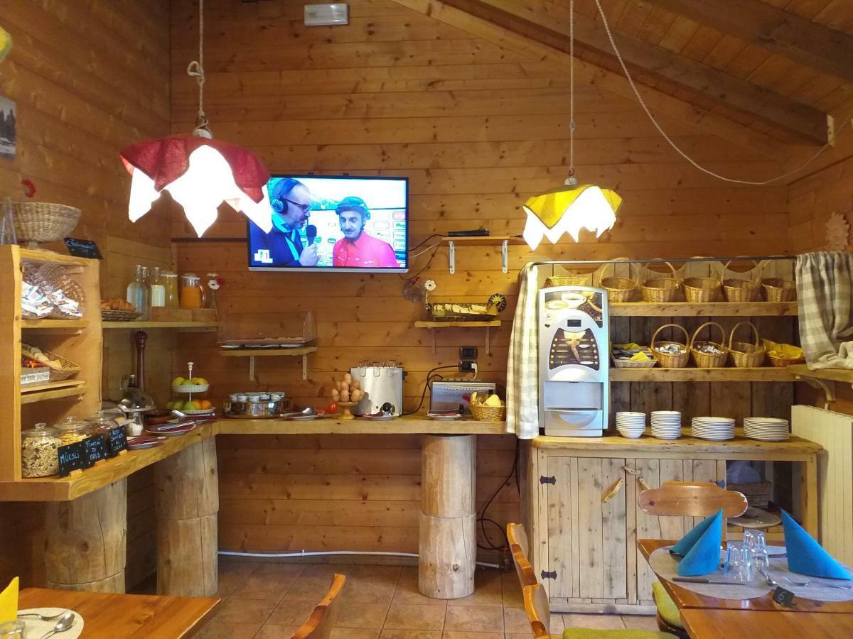 Restaurant Hotel Chalet Del Sole Sauze D'Oulx Bagian luar foto